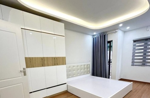 Hữu QuânHữu Quân ********* Bấm để hiện số BÁN NHÀ DƯƠNG QUẢNG HÀM SẴN Ở 9TỶ6 MT3.3m NGÕ THẲNG TẮP GẦN MẶT ĐƯỜNG LỚN